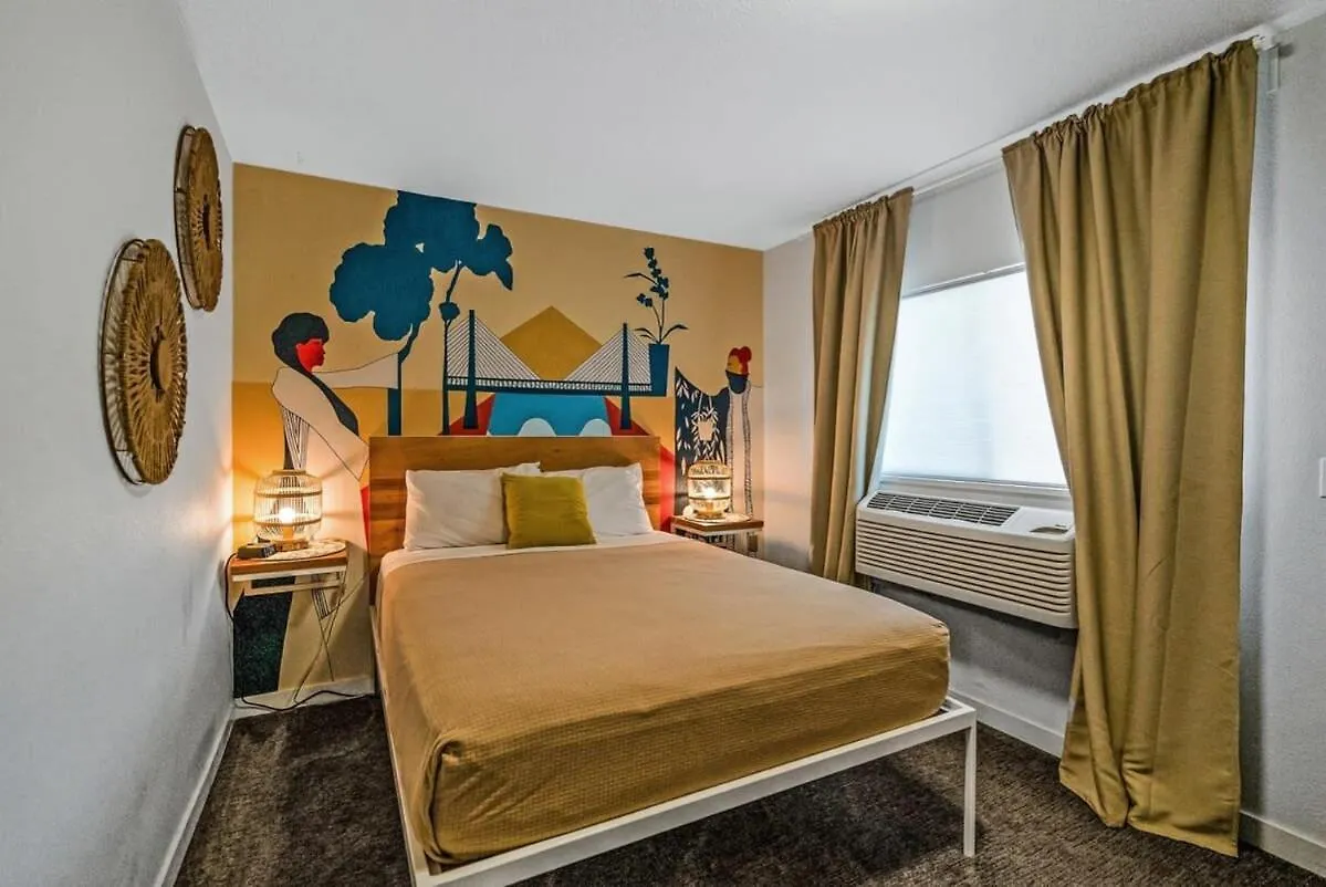 Artful Boutique Stay In Kenton District Portland