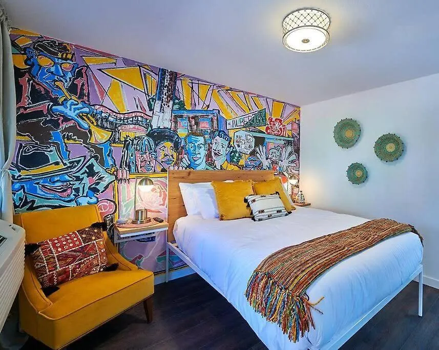Artful Boutique Stay In Kenton District Portland United States